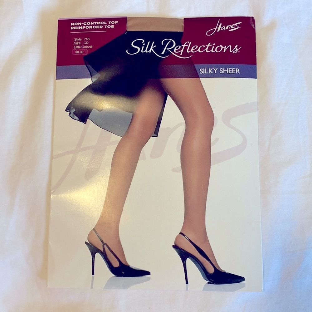 Hanes Silk Reflections Silky Sheer Nylons NWT